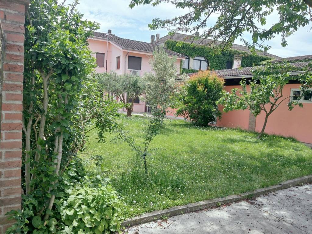 Villa a Alessandria - Foto 2