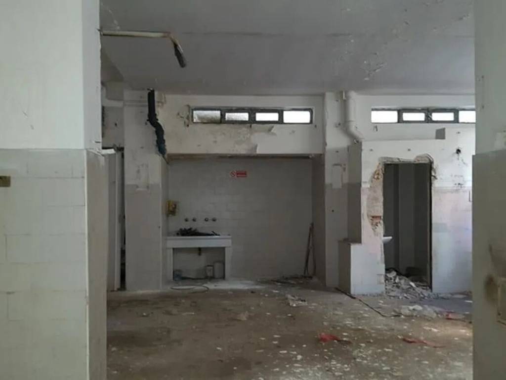 Immobile a Salerno in Via Palinuro S.N.C. - Foto 3