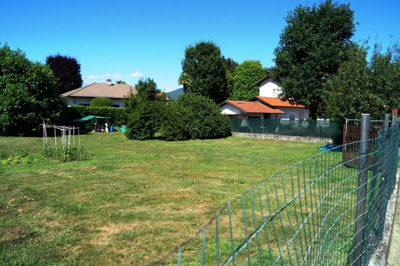 Terreno a Brebbia in Via Giosuè Carducci - Foto 2