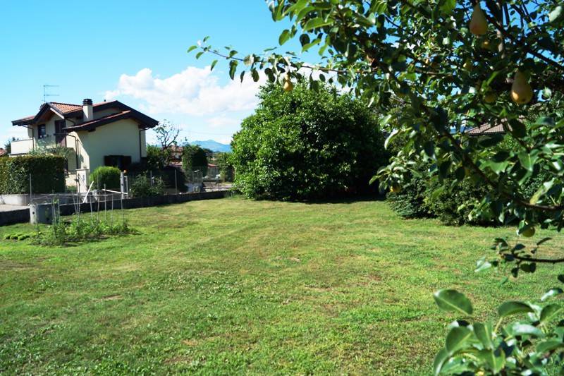 Terreno a Brebbia in Via Giosuè Carducci - Foto 3