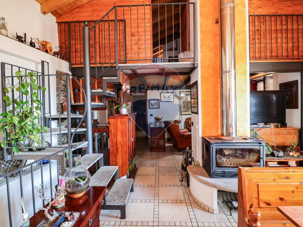 Appartamento a Montegrino valtravaglia in Vicolo Stretto, 5 - Foto 3