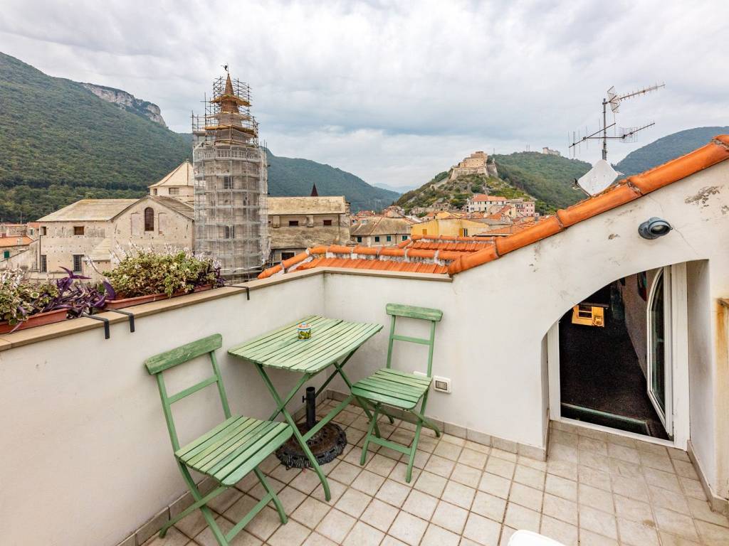 Appartamento a Finale ligure in Via Domenico Brunenghi, 331 - Foto 5