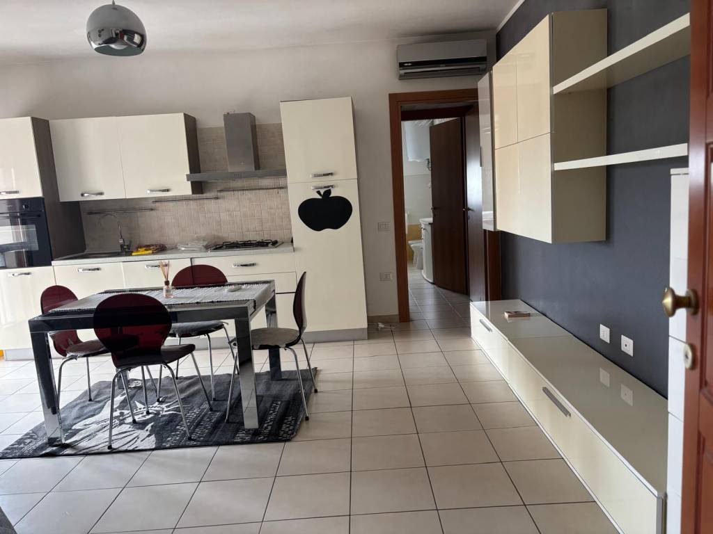 Appartamento a Uta in Via Francesco Sanna - Foto 3
