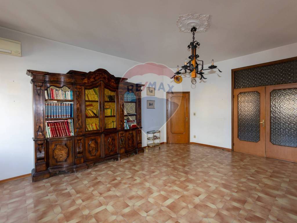 Appartamento a Jesi in Viale Papa Giovanni XXIII, 6 - Foto 2