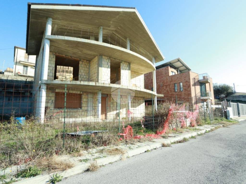 Villa a Spoltore in Via fratelli bandiera, 1 - Foto 4