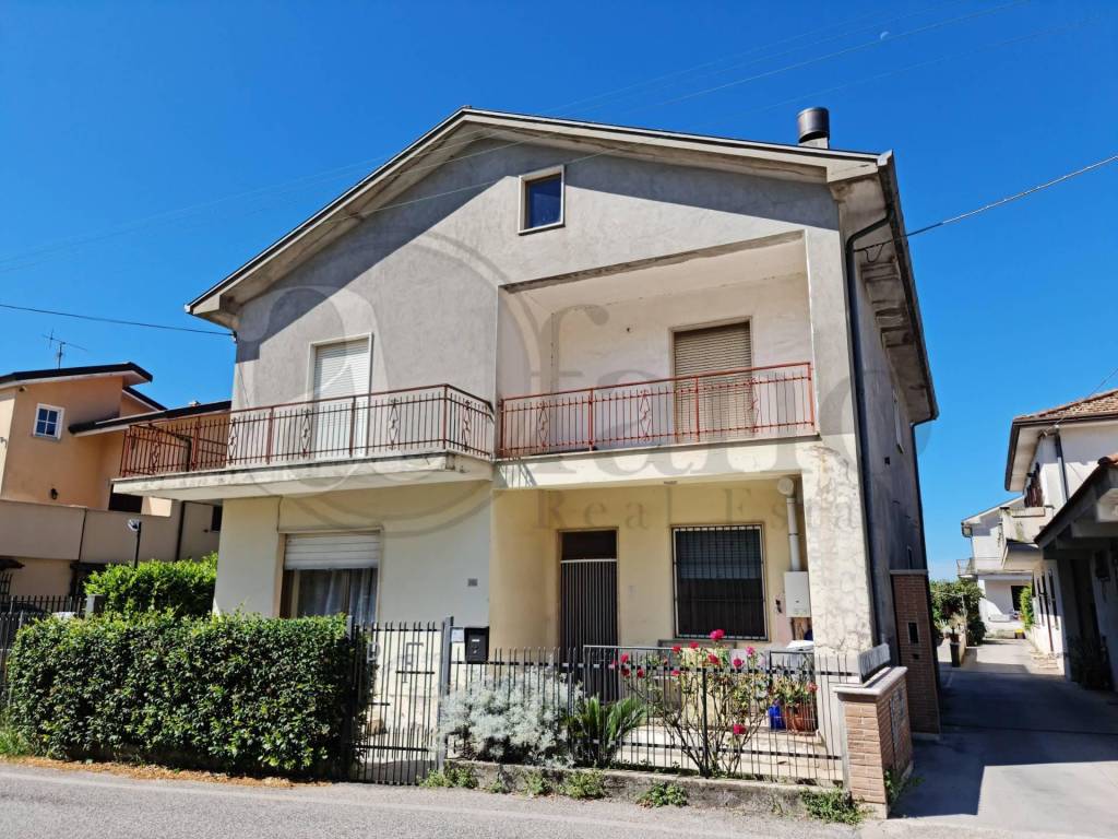 Casa indipendente a Sora in Via San Giuliano Sura - Foto 3