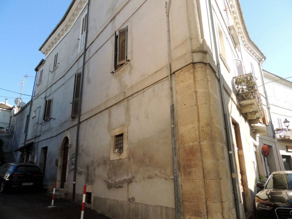 Appartamento a Torre de' passeri in Piazza Plebiscito - Foto 2