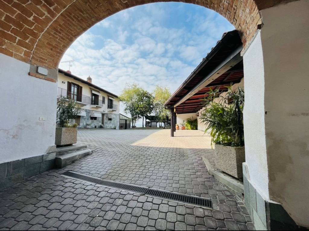 Villa a Robella in Via Virginio Rolfo, 18 - Foto 4