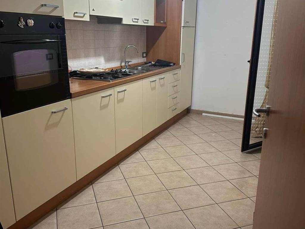 Appartamento a Cosenza in Via Coscarella - Foto 5