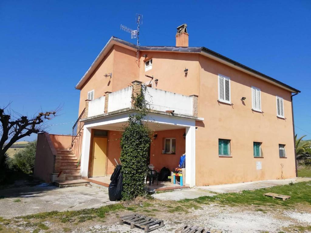 Rustico / casale a Monsampolo del tronto in Contrada San Giovanni - Foto 2