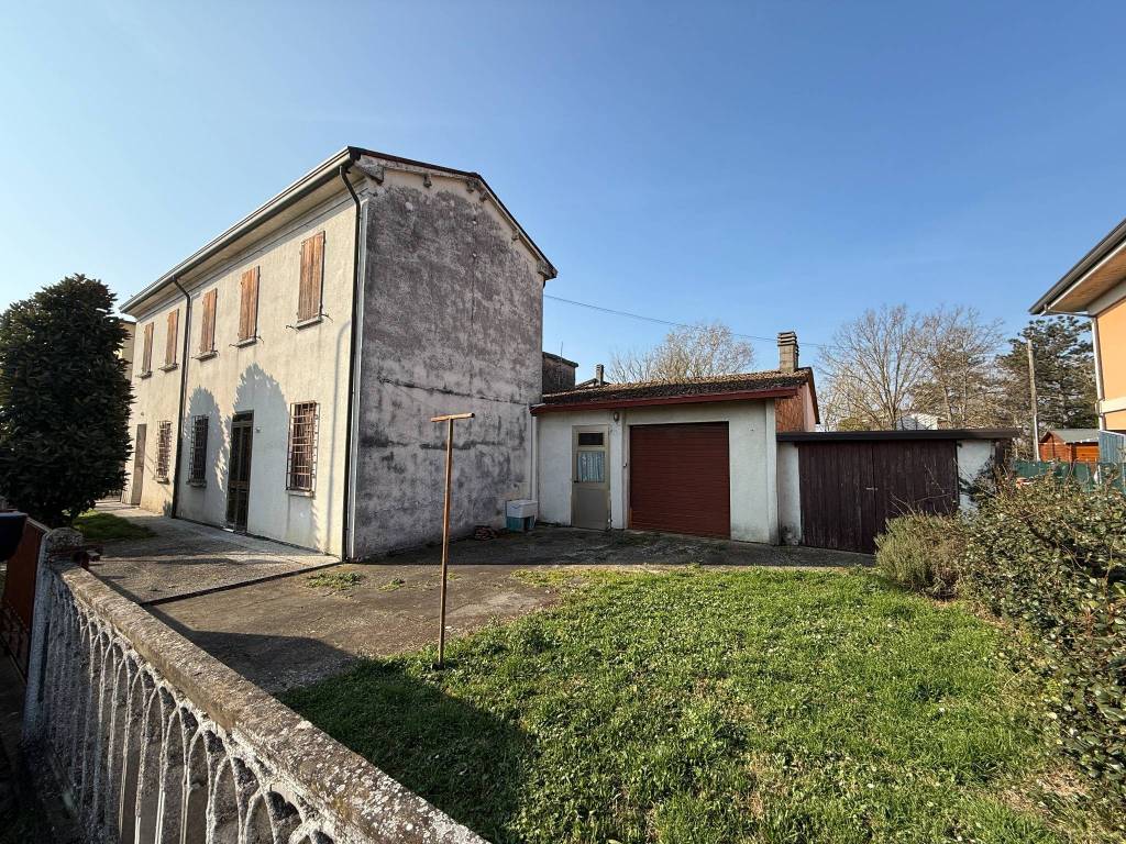 Villa a Conselice in Via 14 Aprile, 78 - Foto 2