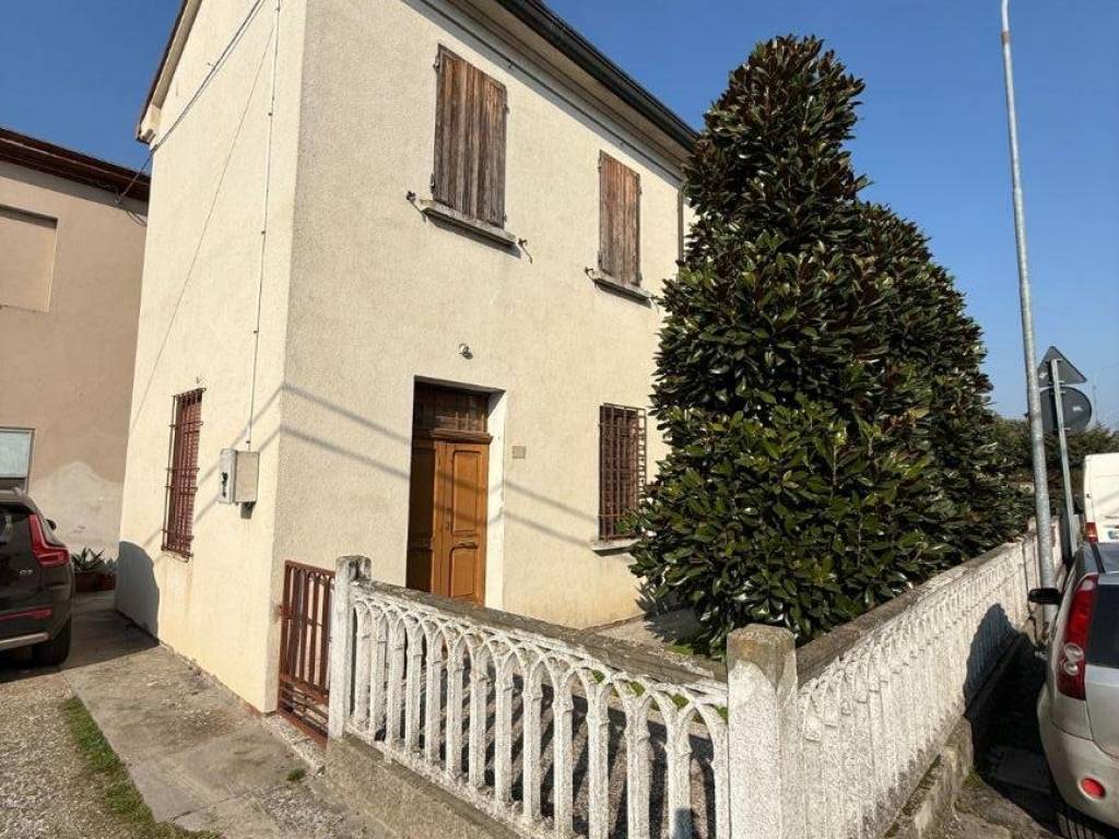 Villa a Conselice in Via 14 Aprile, 78 - Foto 4