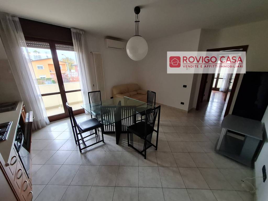 Appartamento a Rovigo in viale dei mille, 85 - Foto 2