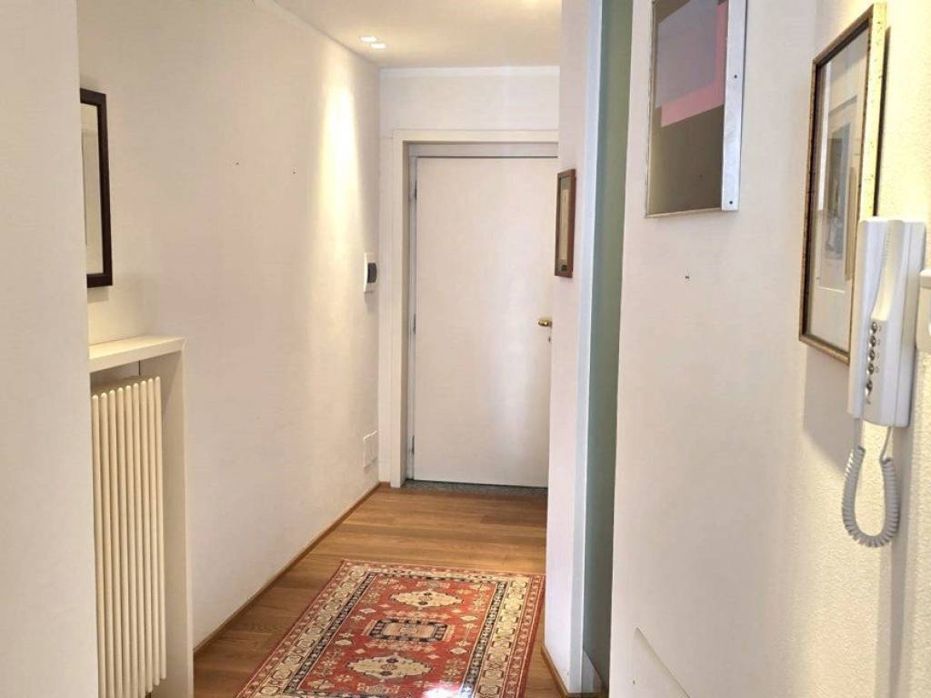 Appartamento a Luino in Via XV Agosto , 3 - Foto 3
