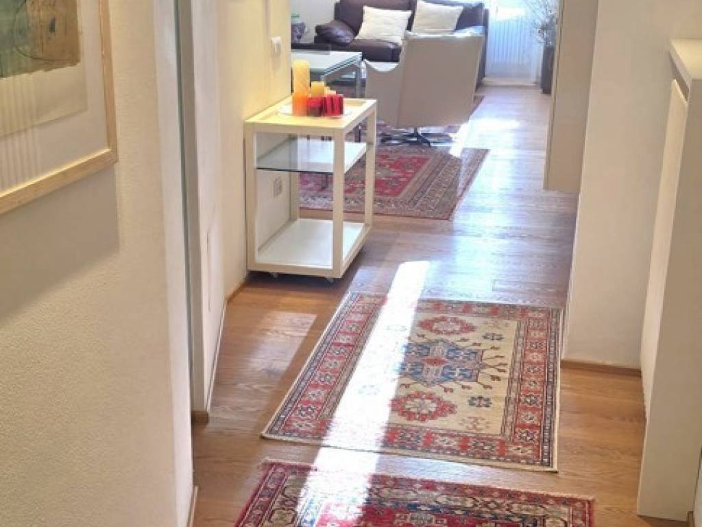 Appartamento a Luino in Via XV Agosto , 3 - Foto 4