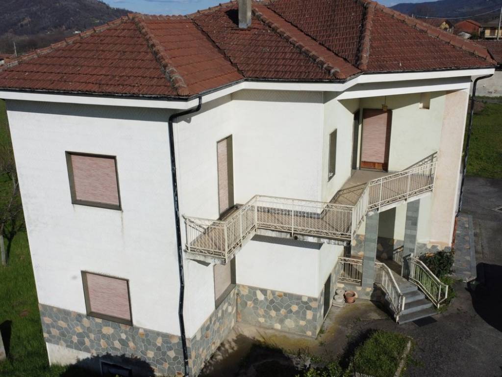 Casa indipendente a Sanfront in Via Divisione Cuneese , 19 - Foto 2