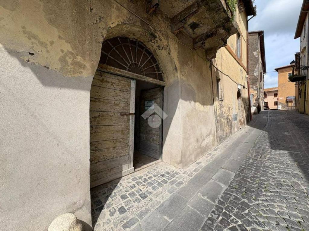Box / garage a Montalto di castro in Via Trento e Trieste, 9 - Foto 3