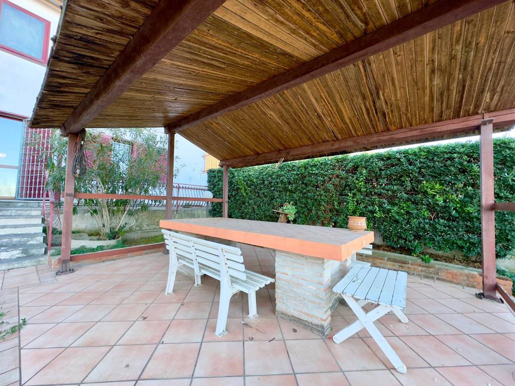 Casa indipendente a Loreto in Via Montereale Vecchio, 46 - Foto 2