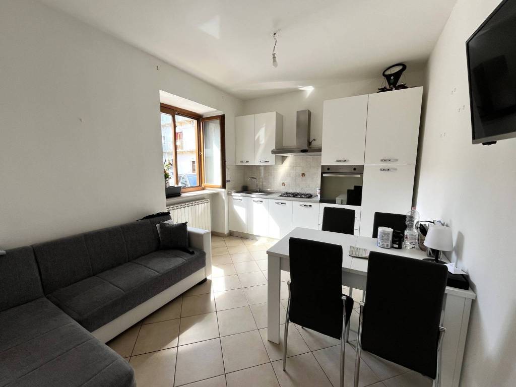 Appartamento a Gorla minore in Via Giuseppe Durini, 3 - Foto 2