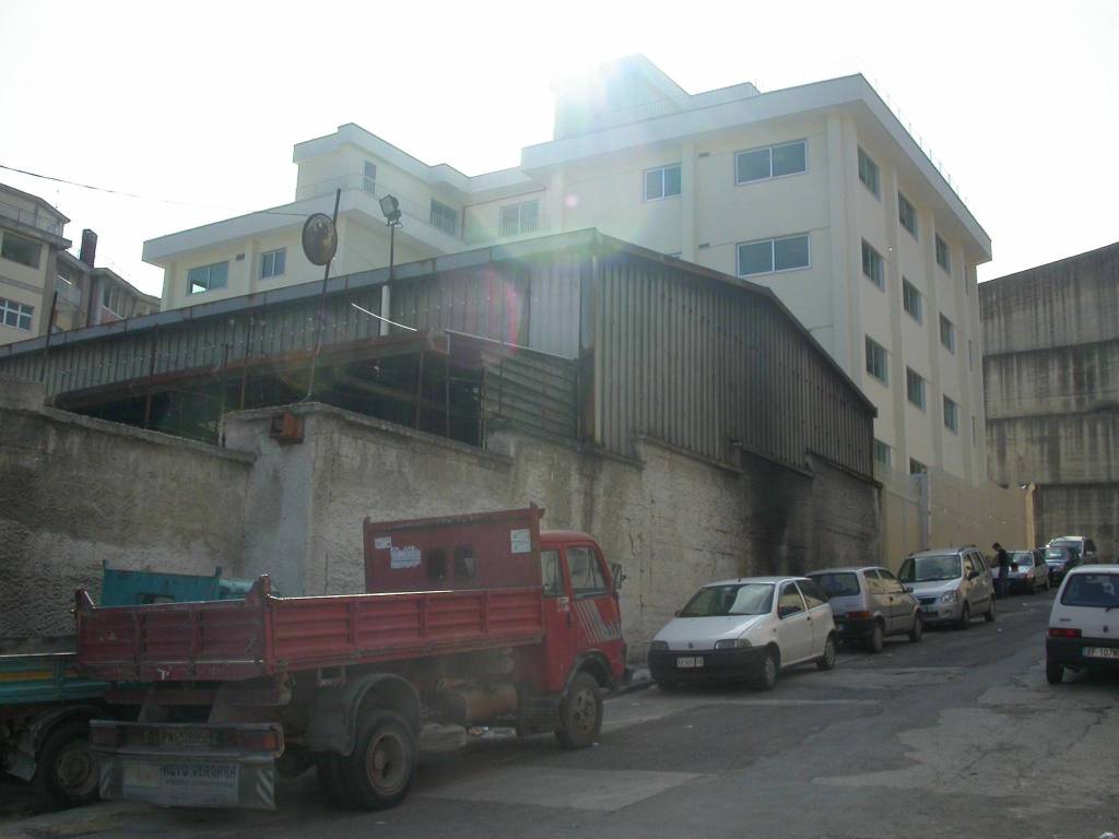 Palazzo / stabile a Napoli in Via Pietro Raimondi, 19 - Foto 3