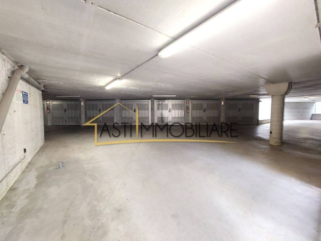 Box / garage a Asti in Corso Ivrea, 34 - Foto 3