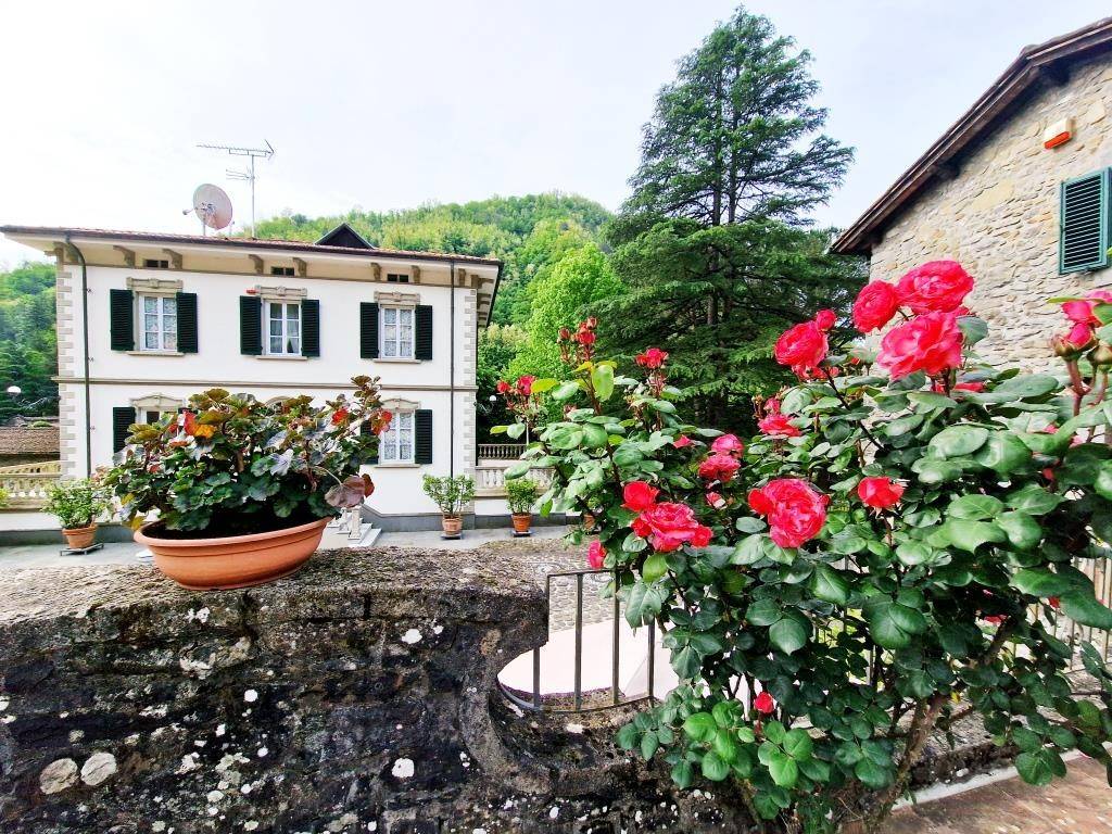 Villa a Bagni di lucca in Via Val di Lima - Foto 5
