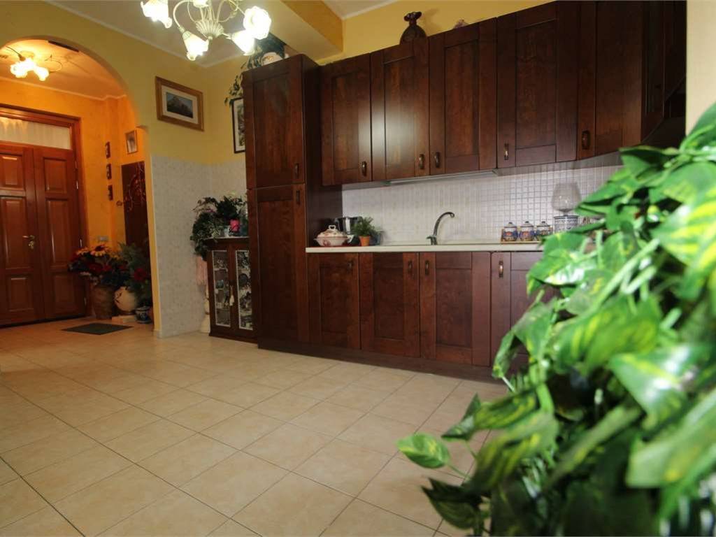 Appartamento a Muro lucano in VIA FRATELLI ROSSELLI - Foto 5