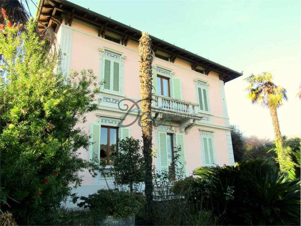 Villa a Pescia in Via Panoramica, 17 - Foto 2