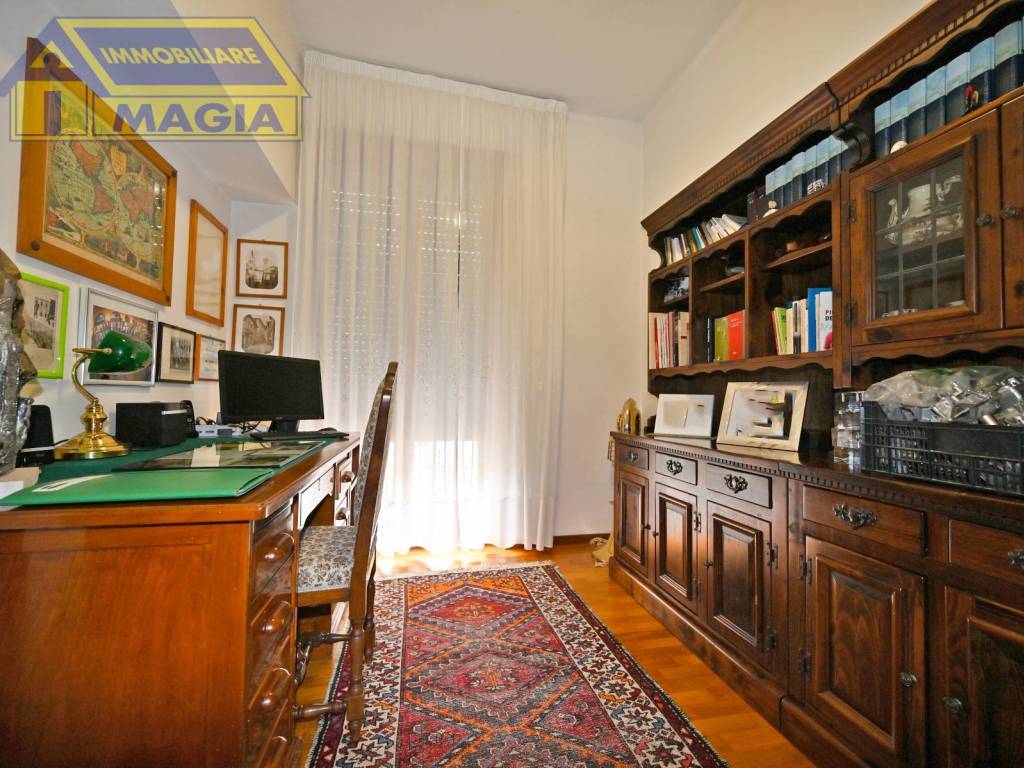 Appartamento a Ascoli piceno in Viale Marcello Federici, 101 - Foto 4
