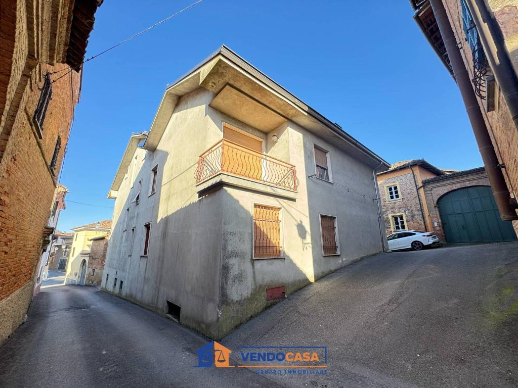 Villa a Nizza monferrato in Viale dei Partigiani, 21 - Foto 5