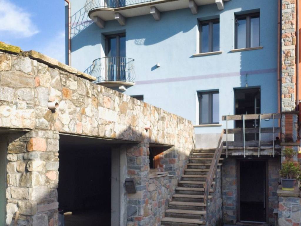 Villa a Brebbia in Via Tripoli - Foto 2