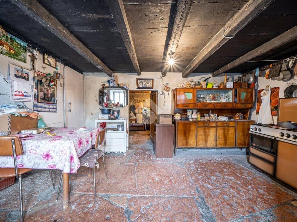 Rustico / casale a Velo veronese in Contrada Fontani-Stalla - Foto 2