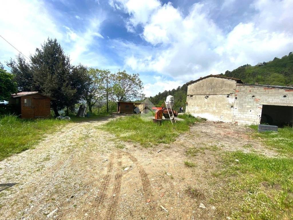 Rustico / casale a Marliana in RUDERE VIA PIANGRANDE, 110 - Foto 2