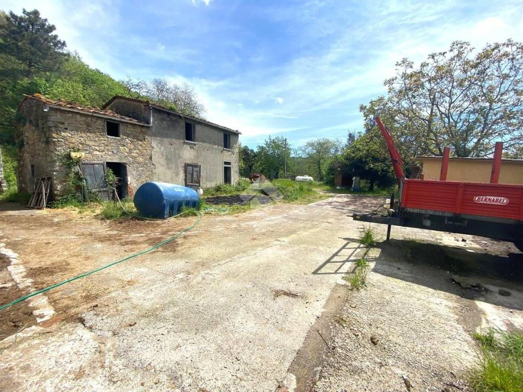 Rustico / casale a Marliana in RUDERE VIA PIANGRANDE, 110 - Foto 3
