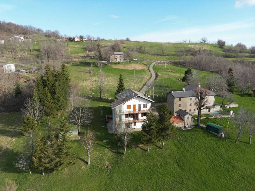 Appartamento a Frassinoro in Strada Provinciale di Montefiorino - Foto 4