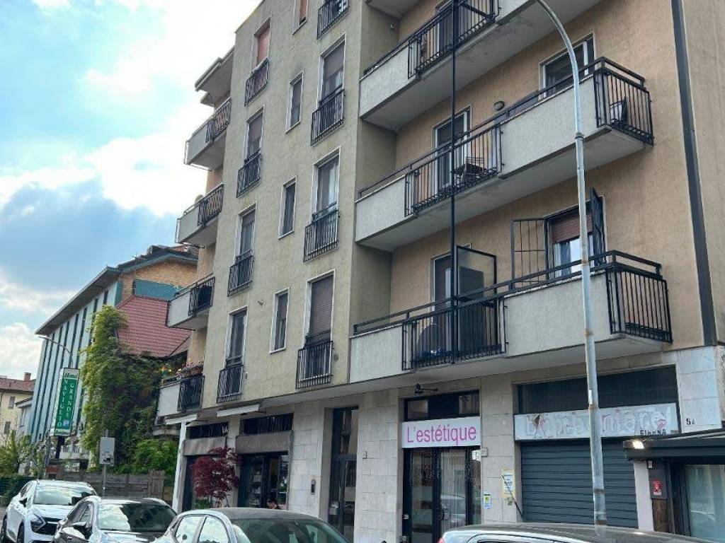 Appartamento a Corsico in Via Alzaia Trieste, 10 - Foto 1