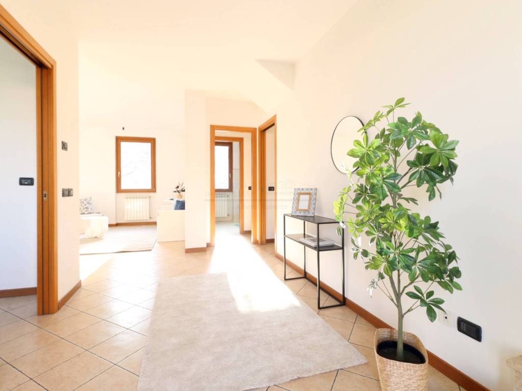 Villa a Provaglio d'iseo in Via Pablo Neruda, 20 - Foto 3