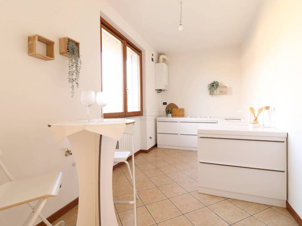 Villa a Provaglio d'iseo in Via Pablo Neruda, 20 - Foto 5
