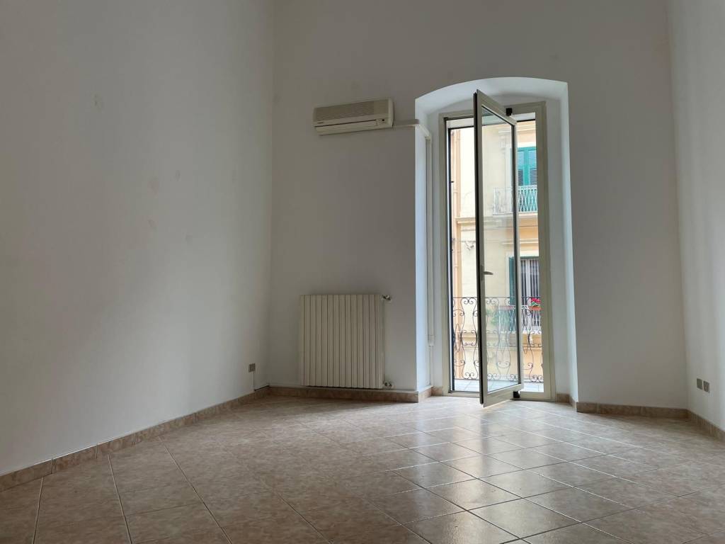 Appartamento a Taranto in Via Regina Elena, 68 - Foto 4