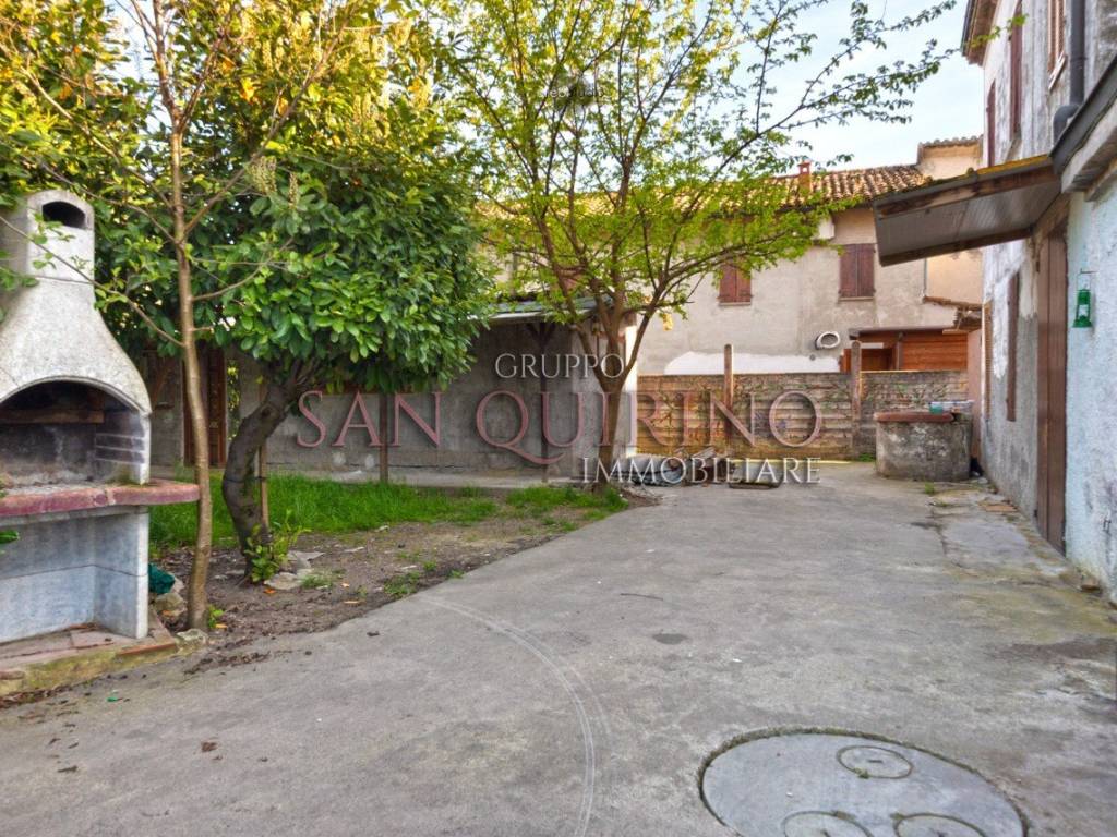 Villa a Guastalla in Via solarolo, 74 - Foto 3