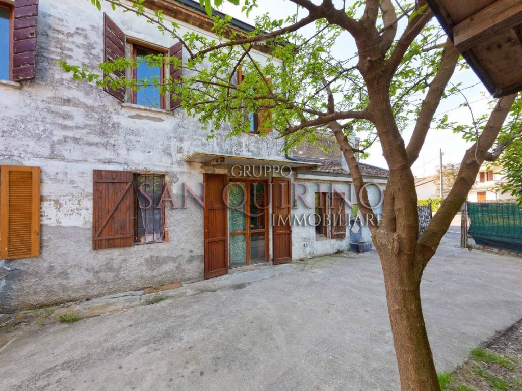 Villa a Guastalla in Via solarolo, 74 - Foto 4
