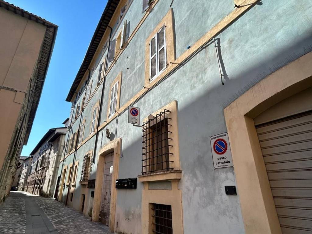 Appartamento a Foligno in Via Niccolò Alunno, 20 - Foto 1