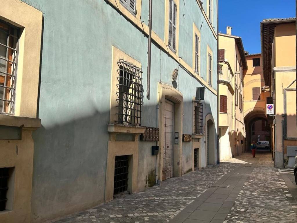 Appartamento a Foligno in Via Niccolò Alunno, 20 - Foto 2