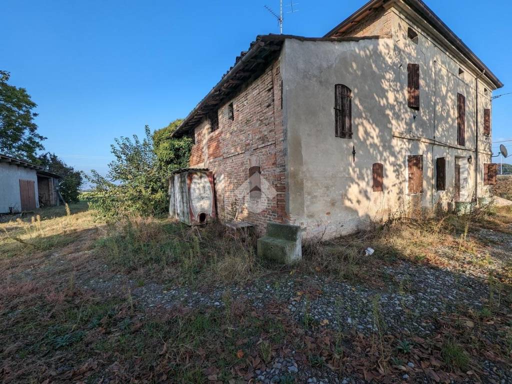 Rustico / casale a Sant'ilario d'enza in via Brenta, 1 - Foto 4
