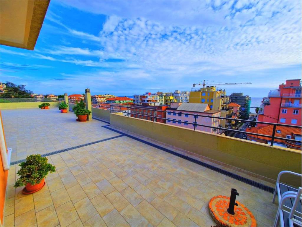 Appartamento a San bartolomeo al mare in viale giardini primo maggio - Foto 5