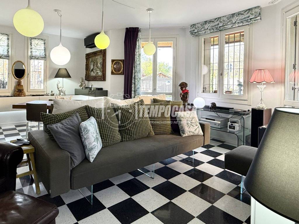 Villa a Imbersago in Via Cantù 22 - Foto 4