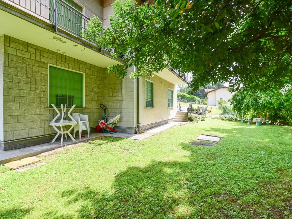 Villa a Cittiglio in Via Laveno, 80 - Foto 5