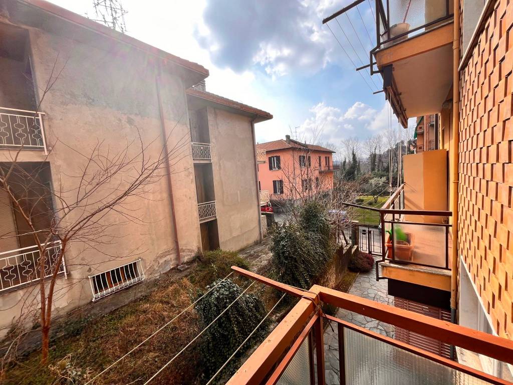 Appartamento a Como in Via Giuseppe Airoldi, 1 - Foto 3