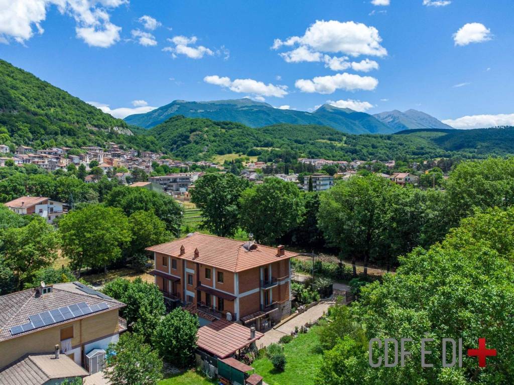 Villa a Borgorose in Via Monte Burno - Foto 2