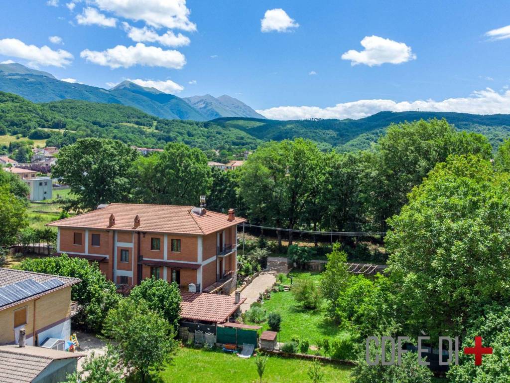 Villa a Borgorose in Via Monte Burno - Foto 3
